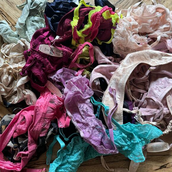Mystery Box: Victoria Secret Garter Belt Bundle - Picture 1 of 2